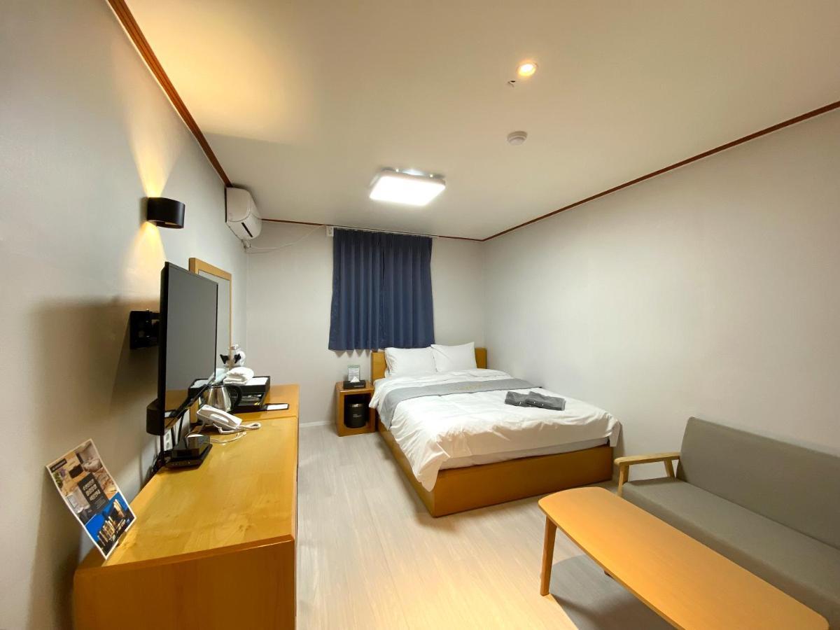 Suanbo Hot Spring Healing Hotel Чхунджу Экстерьер фото