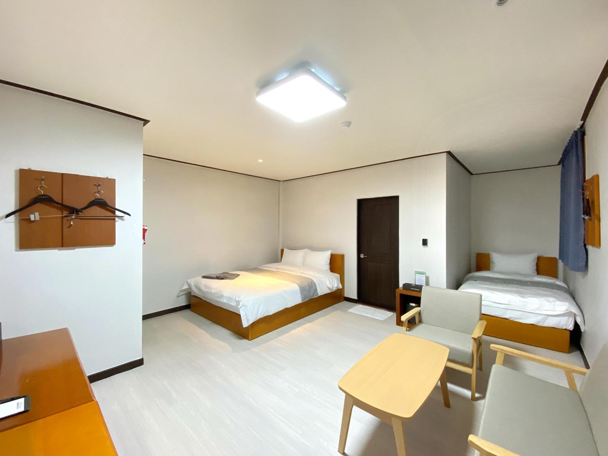Suanbo Hot Spring Healing Hotel Чхунджу Экстерьер фото